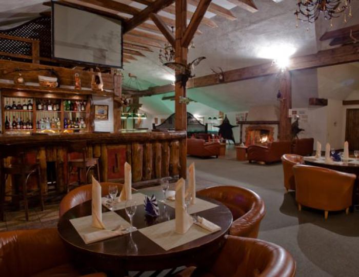 Бар «Лонг Джонс» - Отель Country Resort / Кантри Резорт Бар «Лонг Джонс» - Отель Country Resort / Кантри Резорт